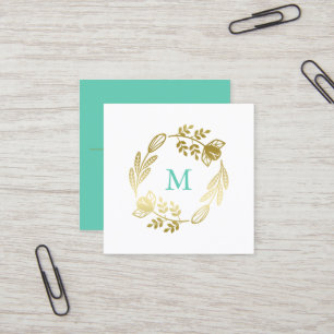 Golden Floral Wreath & Minze Green Monogram Quadratische Visitenkarte