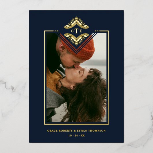 Golden Flourish Classic Ornament Photo Navy Blue Folieneinladung (Vorderseite)