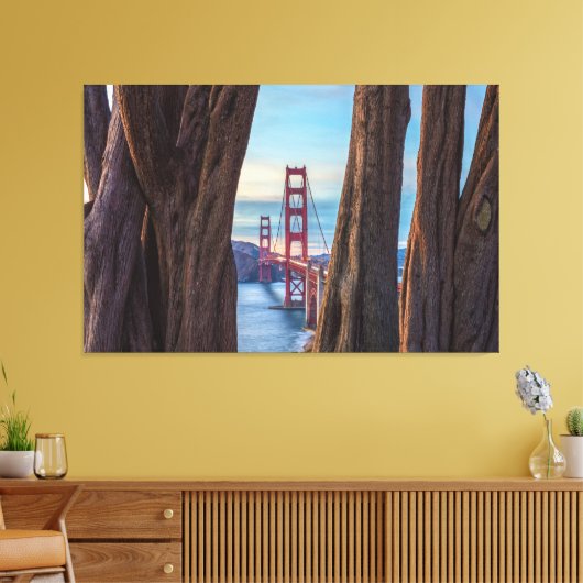 Golden Gate Bridge durch Cypress Trees Leinwanddruck (Insitu (Wohnzimmer))