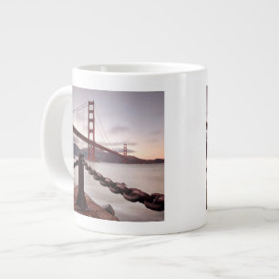 Golden Gate Bridge gegen Berge Jumbo-Tasse