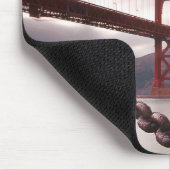 Golden gate bridge gegen Berge Mousepad (Ecke)