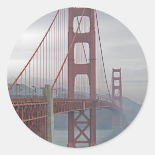 Golden gate bridge im Nebel Runder Aufkleber