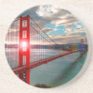 Golden gate bridge mit Sun, der durch scheint Untersetzer