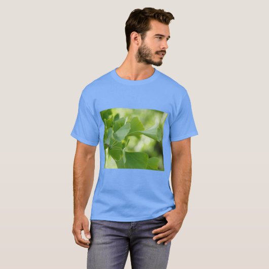 Golden Ginkgo Leaf Art Tee (Vorne ganz)