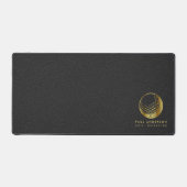 Golden Golf Ball Logo Elegante Golfer Monogram Schreibtischunterlage (Vorderseite)