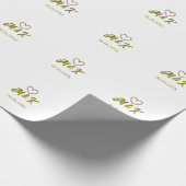 Golden heart wedding couple name letter modern geschenkpapier (Ecke)