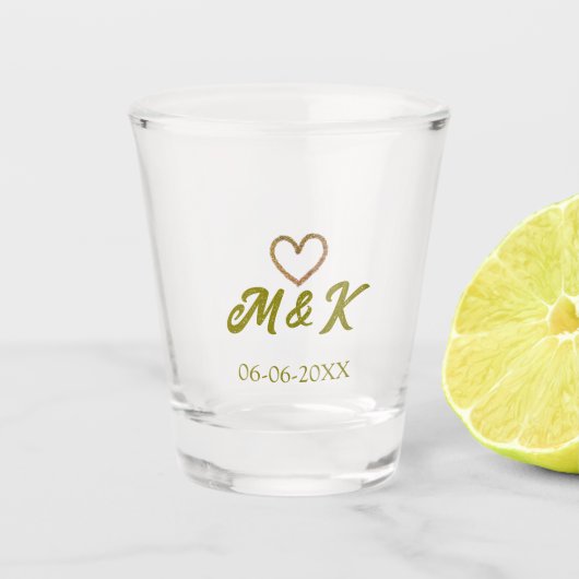 Golden heart wedding couple name letter modern  schnapsglas (Vorderseite)