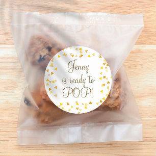 Golden Hearts She's Ready to Pop Baby Shower Favor Runder Aufkleber