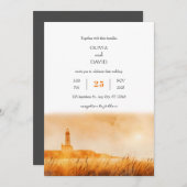 Golden Hour Coastal Lighthouse View Beach Hochzeit Einladung (Vorne/Hinten)