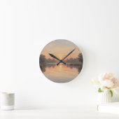Golden Hour See Reflexion Impressionist Runde Wanduhr (Zuhause)