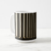 Golden Hour Shadow Lines Kaffeetasse (Vorderseite Links)