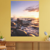 Golden Hour Sunset Waves on Rocky Shore Seascape Leinwanddruck (Insitu (Wohnzimmer))