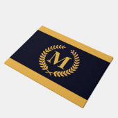 Golden Laurel Wreath Monogram Fußmatte (Schrägansicht)