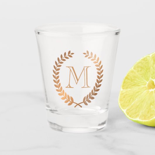 Golden Laurel Wreath Monogram Schnapsglas (Vorderseite)