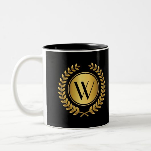 Golden Laurel Wreath Monogram Zweifarbige Tasse (Links)