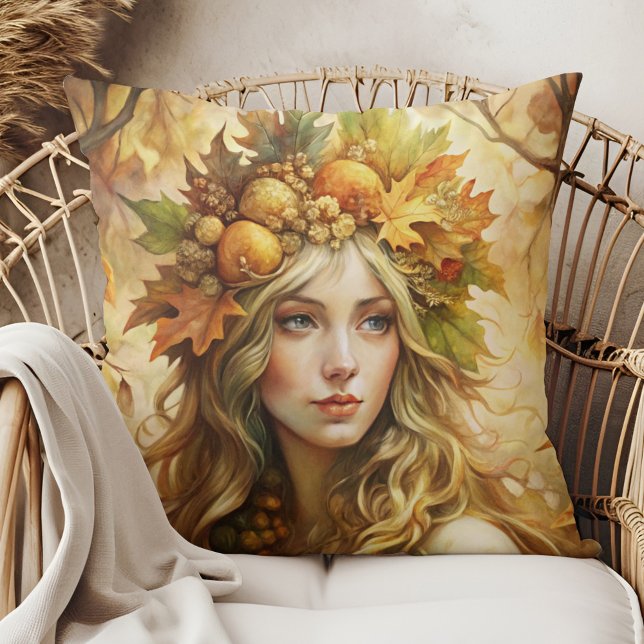 Golden Leaf Crown Fairy - Cosy Boho Autumn Akzent Kissen (Golden Leaf Crown Fairy - Cozy Boho Autumn Accent Throw Pillow in a boho rattan armchair)