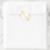 Golden Leafy Wreath Mit Monogramm Gastgeschenk Hoc Runder Aufkleber (Tasche)