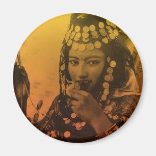 Golden Maghreb Ouled Naïl Berber Girl Female Frau Magnet