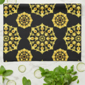 Golden Mandala Design mit symmetrischen Mustern Geschirrtuch (Gefaltet)