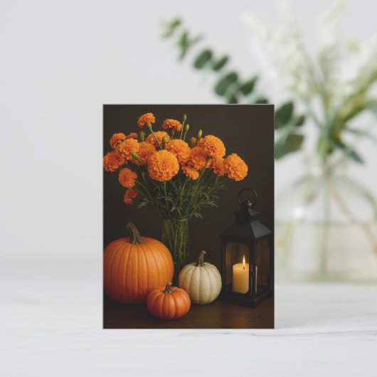 Golden Marigolds Pumpkin Glow Candlelight Postkart Postkarte (Stehend Vorderseite)