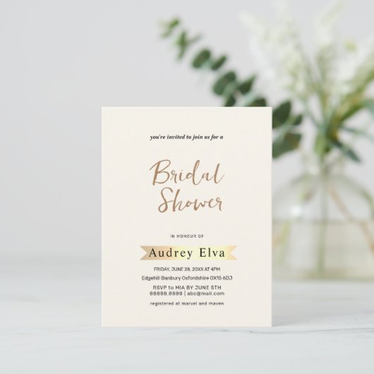 Golden Minimalistisch Bridal Dusche Einladung (Stehend Vorderseite)
