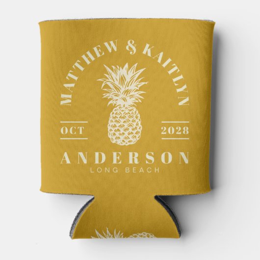 Golden Ochre Tropical Pineapple Wedding Crest Dosenkühler (Vorderseite)