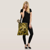 Golden Orbit Bloom Tasche (Am Model)