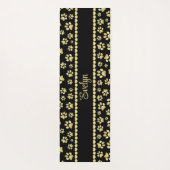 Golden Paw Prints on Black with Custom Name Yogamatte (Rückseite)