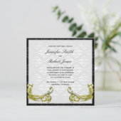 Golden Peacock auf Damask Hochzeit Einladung (Stehend Vorderseite)