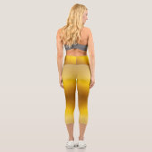 Golden Remnant Capri Leggings (Rückseite)