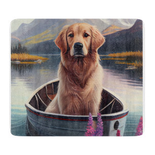 Golden Retriever auf dem Paddle: Ein Landschaftlic Schneidebrett