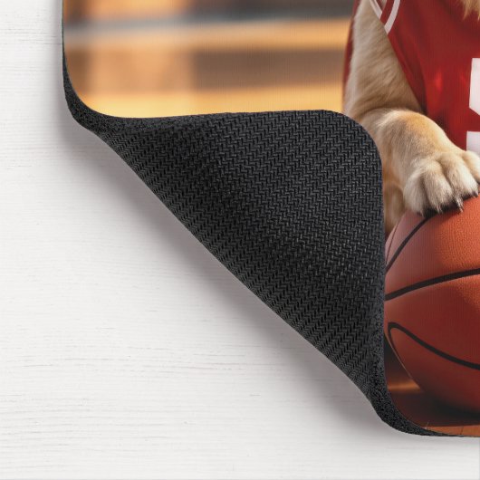 Golden Retriever Basketball Player Mousepad (Ecke)
