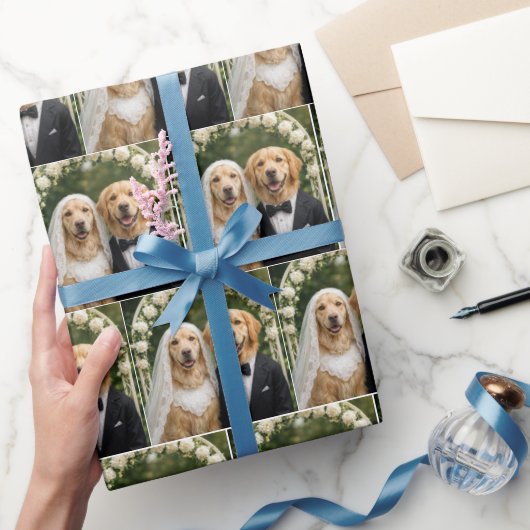 Golden Retriever Bride and Groom Portrait Geschenkpapier (Schenken)