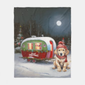 Golden Retriever Caravan Weihnachtsabenteuer Fleecedecke (Vorderseite)