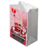 Golden Retriever Dog Car mit Herz Valentins Mittlere Geschenktüte (Vorderseite Schrägansicht)