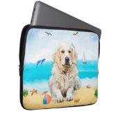 Golden Retriever Dog on Beach Laptopschutzhülle (Vorne Rechts)