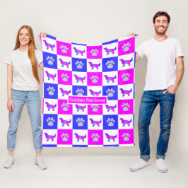 Golden Retriever Dog & Paw Print Hot Pink und Blue Fleecedecke