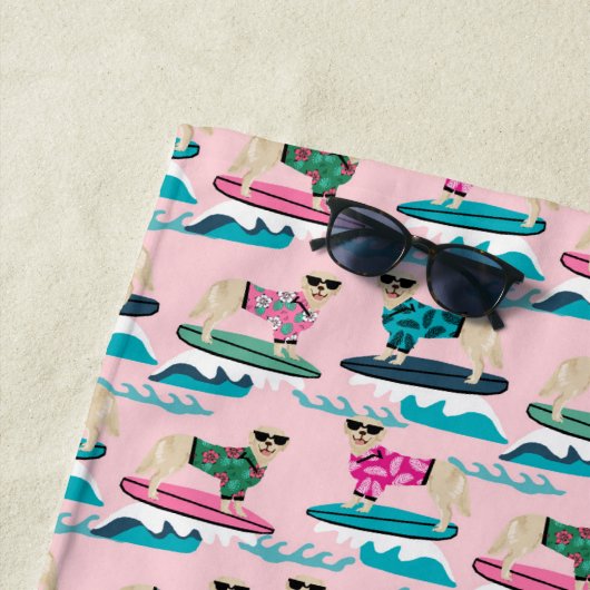 Golden Retriever Dog Surfing Beach Handtuch (Beispiel)