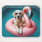 Golden Retriever Floating In a Flamingo Float Mousepad (Vorne)