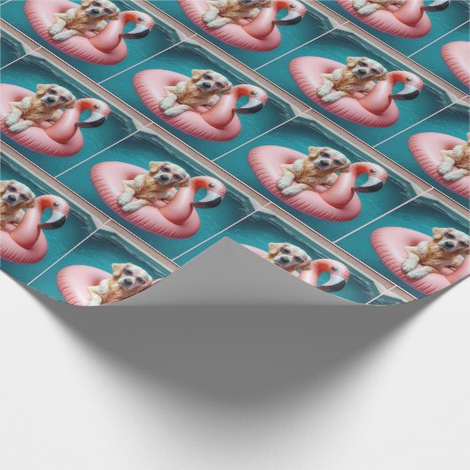 Golden Retriever Floating In a Flamingo Pool Toy Geschenkpapier (Ecke)