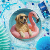 Golden Retriever Floating On a Flamingo Pool Toy Pappteller (Party)