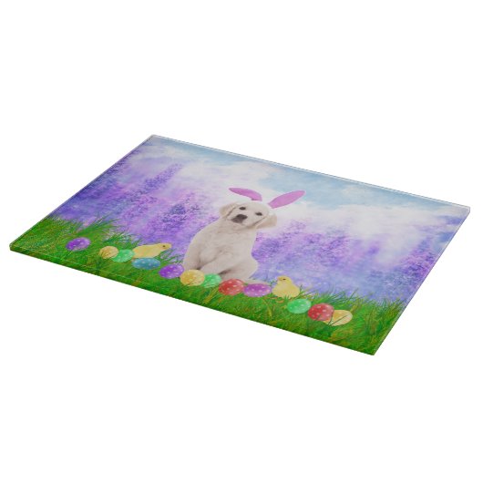 Golden Retriever Hund mit Ostereiern Bunny Chicks Schneidebrett (Ecke)