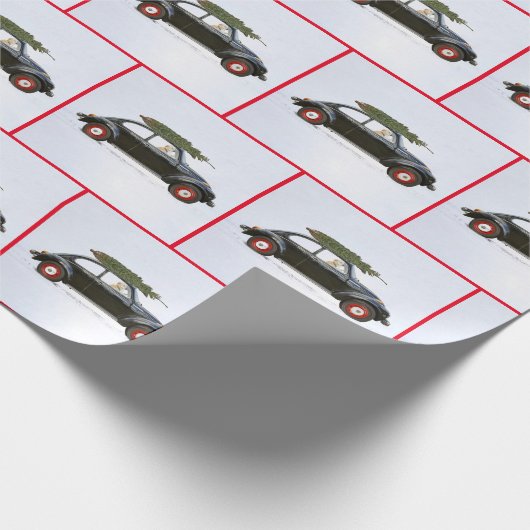 Golden Retriever im alten Auto mit Ferienkiefer Geschenkpapier (Ecke)