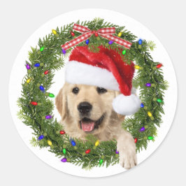 Golden Retriever im Kranz mit Weihnachtshut Runder Aufkleber
