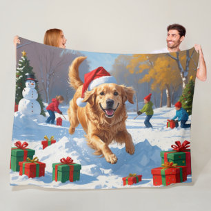 Golden Retriever im Schnee mit Weihnachtshut Fleecedecke