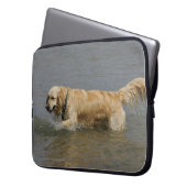 Golden retriever im Wasser Laptopschutzhülle (Vorderseite Links)