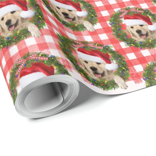 Golden Retriever in Green Wreath auf Gingham Geschenkpapier (Rolleneckpunkt)