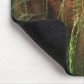 Golden retriever Maia im Gras Mousepad (Ecke)