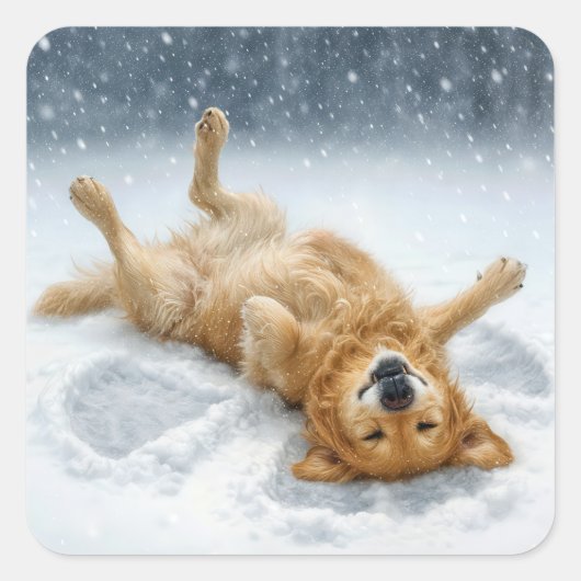 Golden Retriever Making a Snow Angel Quadratischer Aufkleber (Vorderseite)