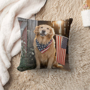 Golden Retriever mit amerikanischer Flagge Kissen